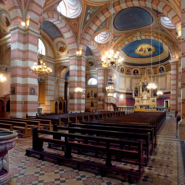 1652445990-04-the-interior-of-the-monastery-church-pages.jpg