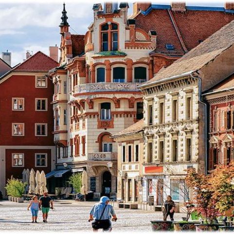 1786435038-3-tours.jpg